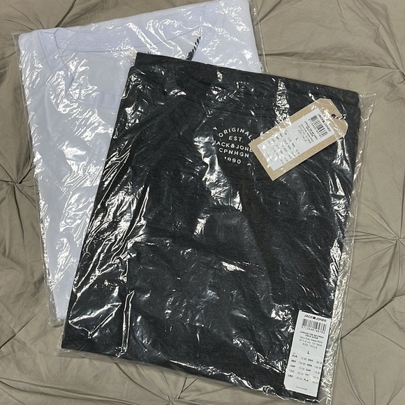 Blue Jays Hat | Far West Pants | Jack & Jones T-shirts - Picture 4 of 6